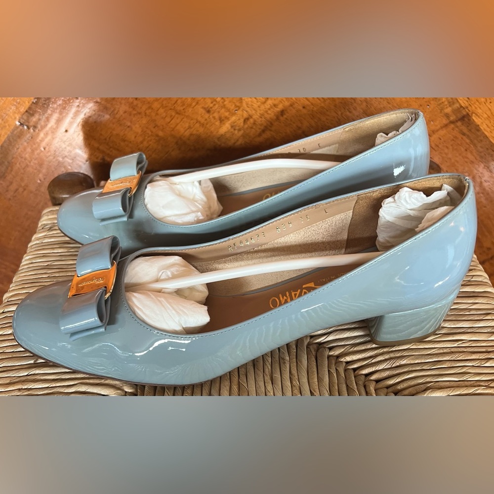 SALVATORE FERRAGAMO ⭐️ PUMPS ⭐️ HOST PICK ⭐️ - Picture 2 of 16